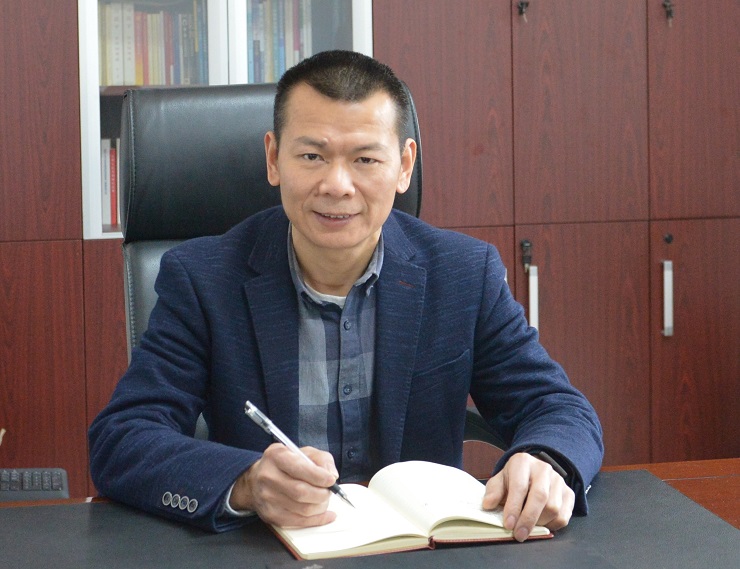 滕德貴.jpg